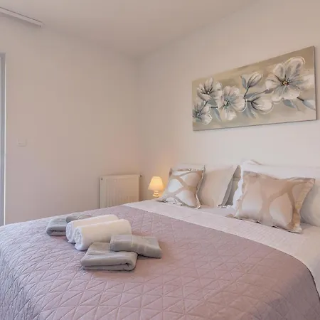 Lägenhet Three-bedroom In