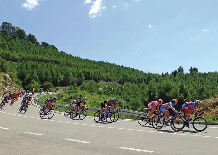 Three-bedroom In Apartment Makarska